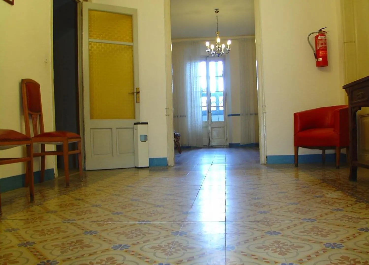 Hostal Adarnius La Bisbal d'Emporda